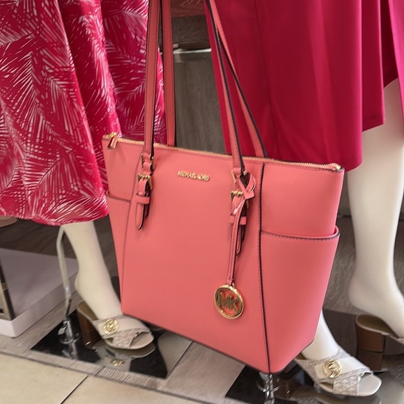 MICHAEL KORS Charlotte Large Leather Top-Zip Tote
Tea Rose - Picture 3 of 16